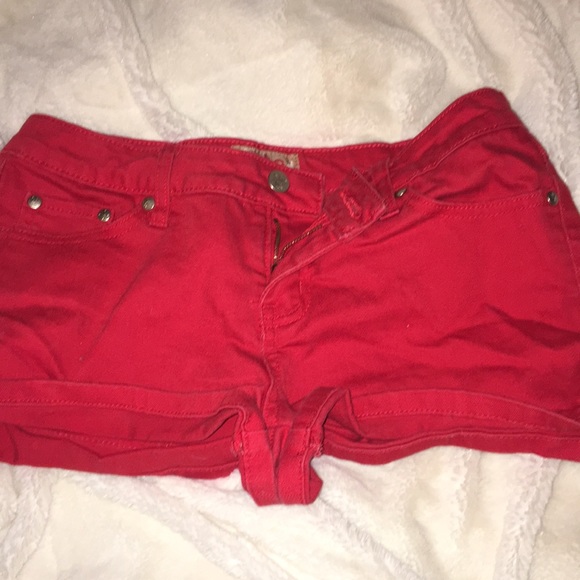 Shorts - Picture 1 of 2